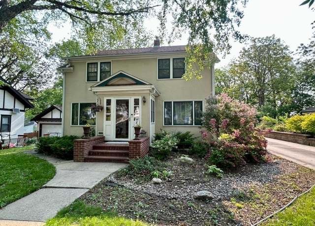 Property at 123 Franklin Ave, Owatonna, MN 55060, 3 beds, 2 baths
