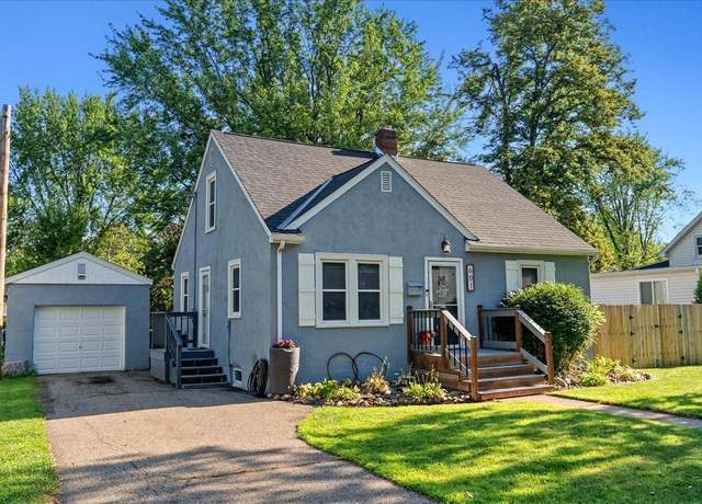Property at 601 E 3rd St, New Richmond, WI 54017, 3 beds, 1 bath