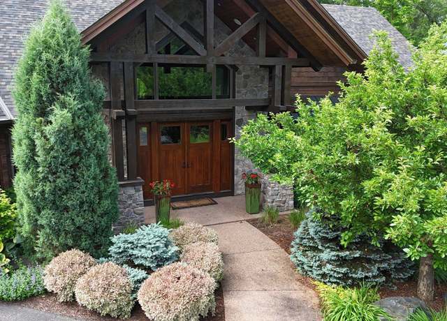 Property at 28894 Woodbrook Ct, Cold Spring, MN 56320, 4 beds, 4 baths
