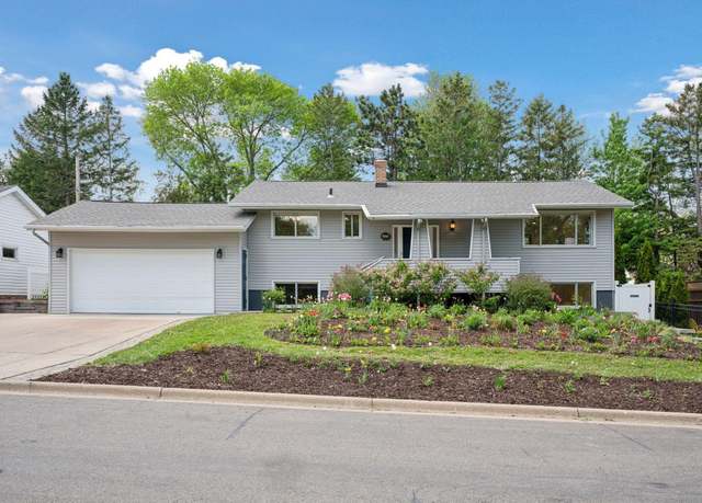 Property at 2837 Lakeview Ave, Roseville, MN 55113, 4 beds, 2 baths