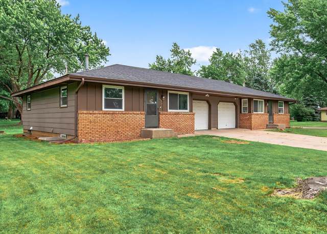 Property at 800-802 Parkview Ln, Champlin, MN 55316, 6 beds, 4 baths