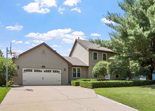 Property at 13355 E Marigold Ct, Andover, MN 55304, 4 beds, 4 baths