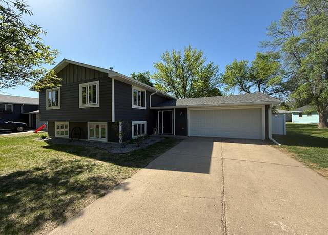 Property at 504 Fallwood Rd, Redwood Falls, MN 56283, 4 beds, 2 baths