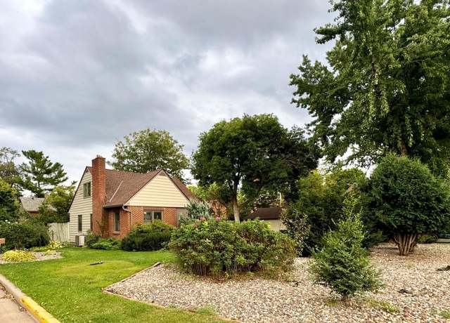 Property at 425 Kinnickinnic St, Prescott, WI 54021, 3 beds, 3 baths