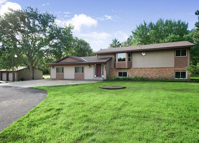 Property at 4070 204th Ln NW, Oak Grove, MN 55303, 4 beds, 3 baths