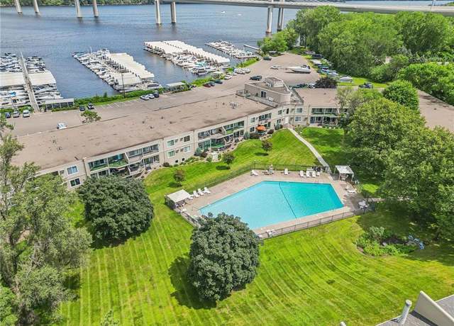 Property at 6213 Saint Croix Trl N #102, Oak Park Heights, MN 55082, 2 beds, 2 baths