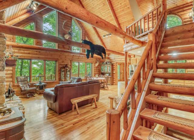 Property at 32360 SW Pickerel Lake Rd, Detroit Lakes, MN 56501, 4 beds, 3 baths