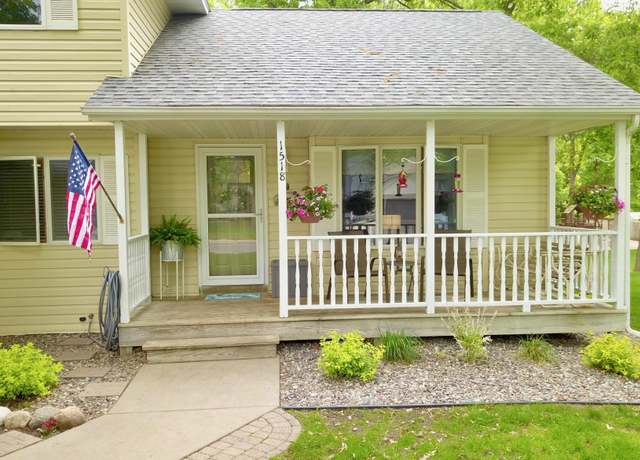 Property at 1518 4th Ave N, Sartell, MN 56377, 5 beds, 4 baths