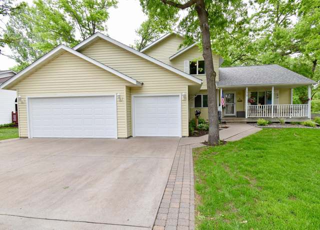 Property at 1518 4th Ave N, Sartell, MN 56377, 5 beds, 4 baths