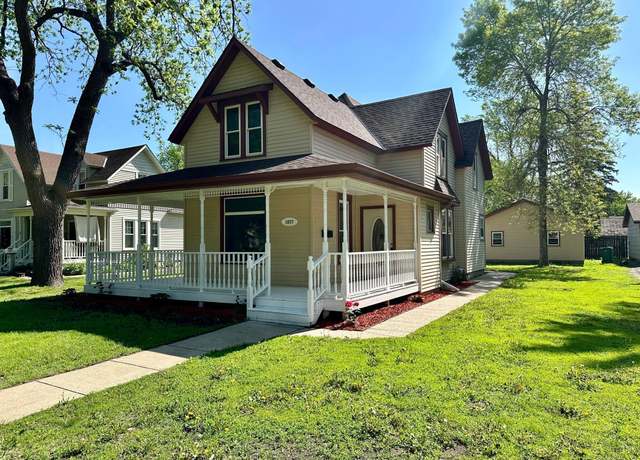 Property at 1237 3rd Ave, Windom, MN 56101, 4 beds, 2 baths