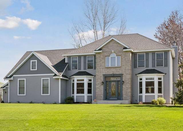 Property at 2425 Periwinkle Ave N, West Lakeland Twp, MN 55082, 4 beds, 4 baths