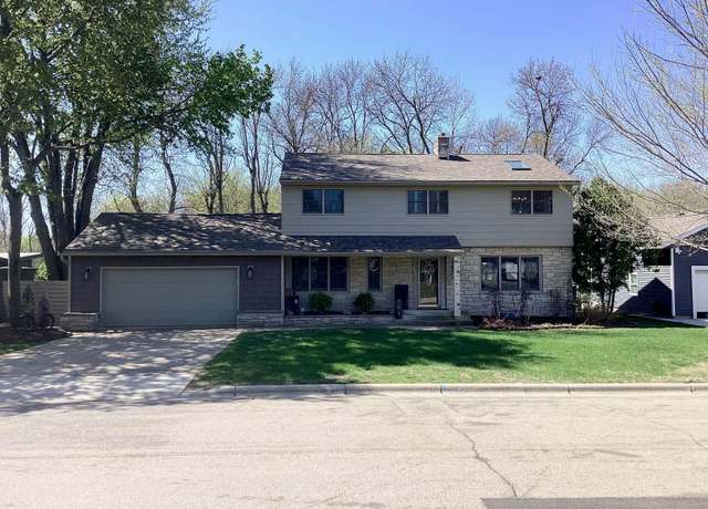 Property at 205 Ridge Rd, Albert Lea, MN 56007, 3 beds, 3 baths