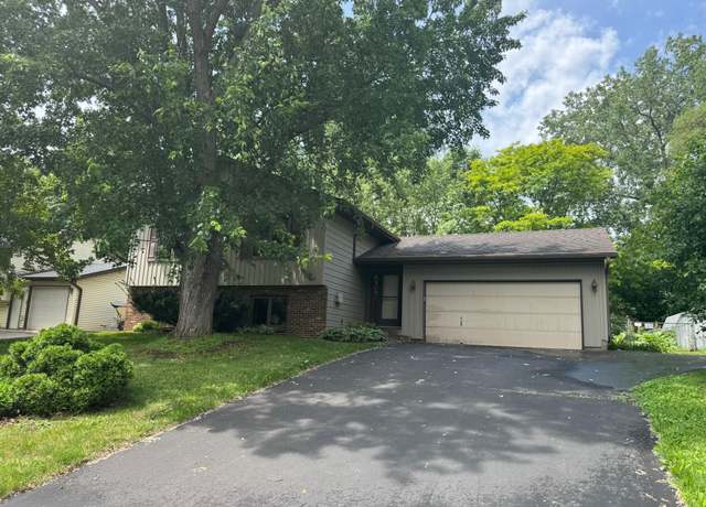 Property at 2541 Stark St, Little Canada, MN 55117, 4 beds, 2 baths