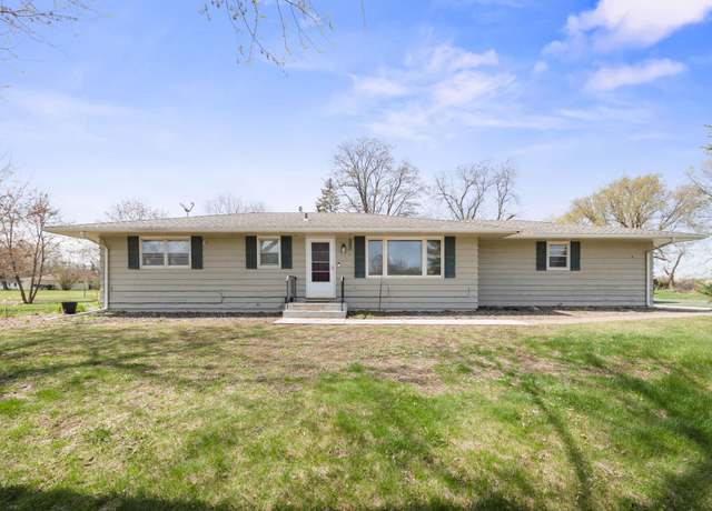 Property at 700 10th St NW, Buffalo, MN 55313, 4 beds, 2 baths