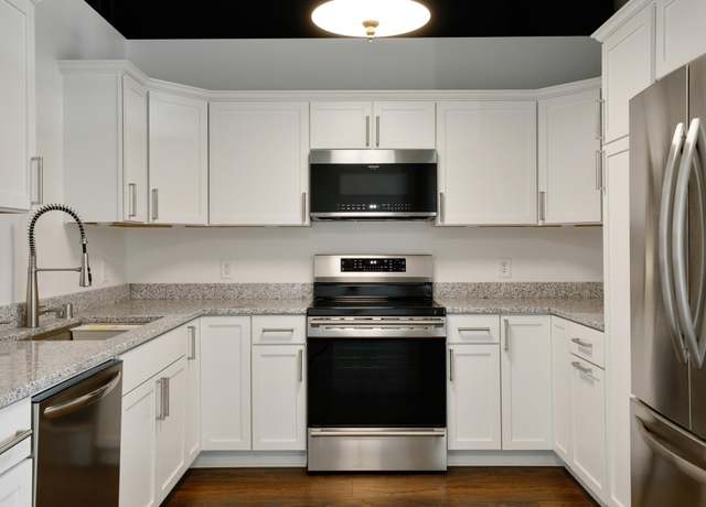 Property at 500 Robert St N #604, Saint Paul, MN 55101, 1 bath