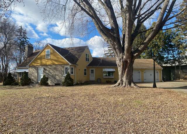 Property at 230 Mcleod Ave W, Winsted, MN 55395, 4 beds, 2 baths