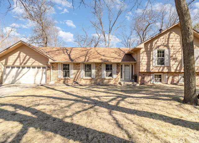 Property at 500 Oakland Ln, Burnsville, MN 55337, 4 beds, 3 baths