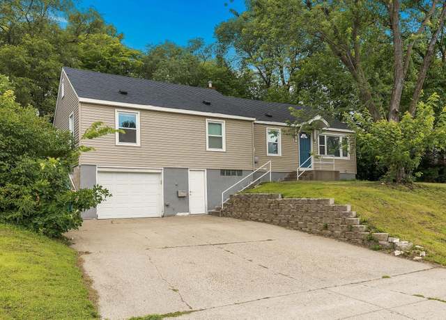 Property at 2710 W 110th St, Bloomington, MN 55431, 4 beds, 2 baths