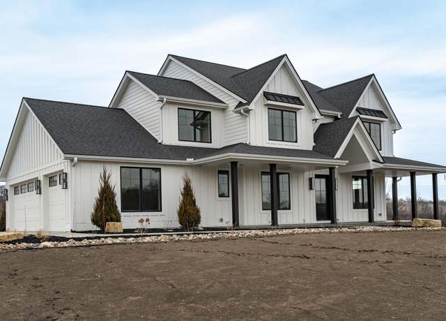Property at 4921 8th St SW, Rochester, MN 55902, 6 beds, 5 baths