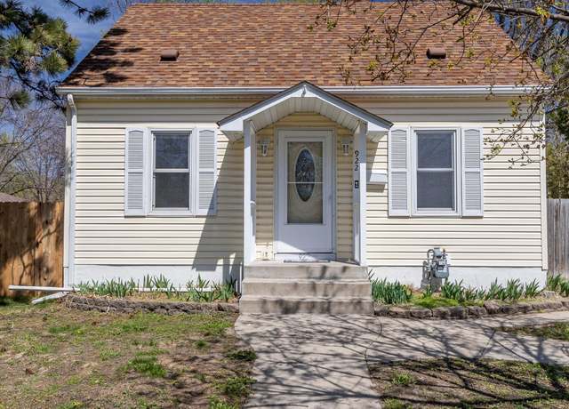 Property at 922 53rd Ave N, Brooklyn Center, MN 55430, 3 beds, 2 baths