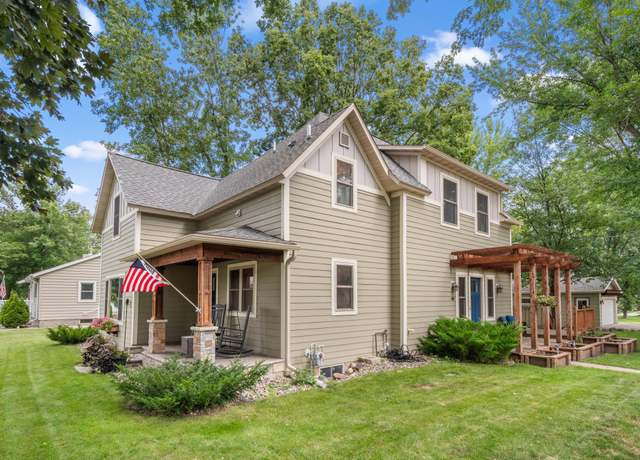 Property at 405 Oak Ave N, Annandale, MN 55302, 3 beds, 2 baths