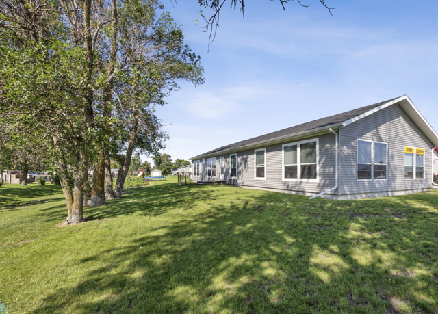 Property at 476 County Road 81 N, Gardner, ND 58036, 4 beds, 3 baths