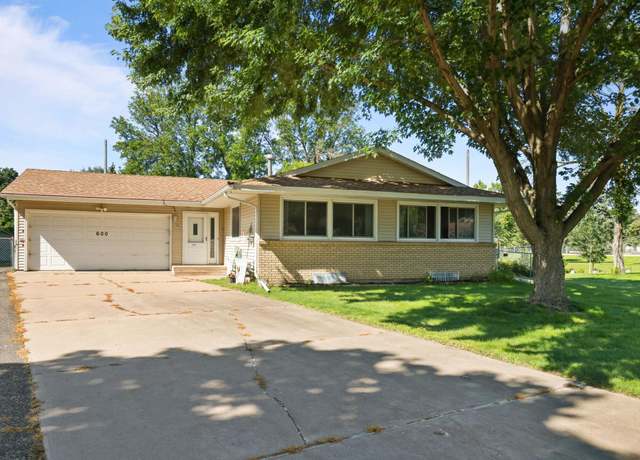 Property at 600 Maple St NE, Spring Lake Park, MN 55432, 3 beds, 2 baths
