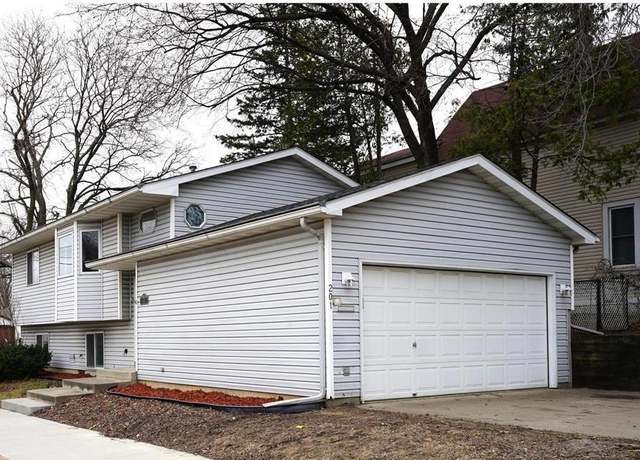 Property at 201 15th Ave S, South Saint Paul, MN 55075, 3 beds, 2 baths
