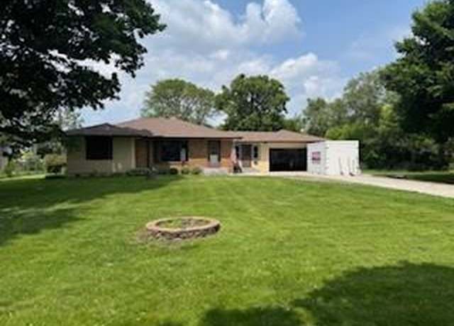 Property at 1649 Old Hudson Rd, Saint Paul, MN 55106, 4 beds, 2 baths