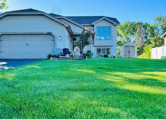 Property at 2513 Crestmount Ln, Burnsville, MN 55306, 3 beds, 2 baths