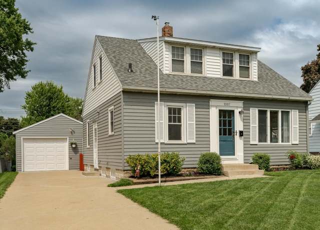 Property at 1007 12th Ave NE, Rochester, MN 55906, 3 beds, 1 bath