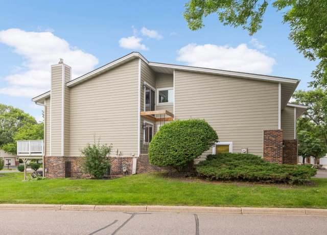 Property at 6701 W 82nd St, Bloomington, MN 55438, 3 beds, 4 baths