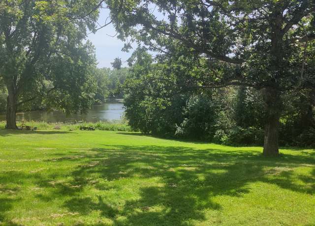 Property at 2220 James Ct, Eagan, MN 55122