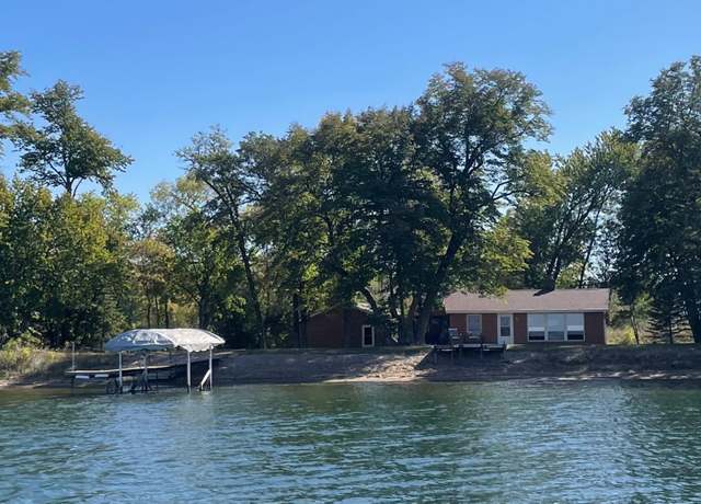 Property at 38763 Country Estate Rd, Clitherall Twp, MN 56515, 3 beds, 1 bath