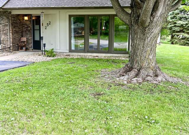 Property at 252 Miller St, Spicer, MN 56288, 2 beds, 2 baths