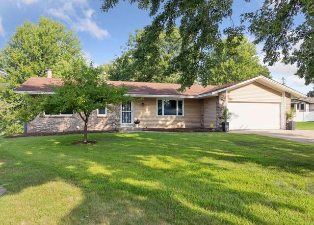 Property at 8282 Iverson Ct S, Cottage Grove, MN 55016, 4 beds, 3 baths