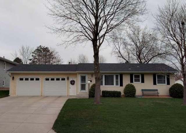Property at 3783 75th St E, Inver Grove Heights, MN 55076, 3 beds, 2 baths