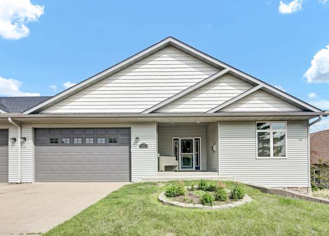 Property at 308 W Iowa St, Lake City, MN 55041, 4 beds, 3 baths