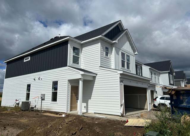 Property at 17937 Genoa Dr, Lakeville, MN 55044, 4 beds, 3 baths
