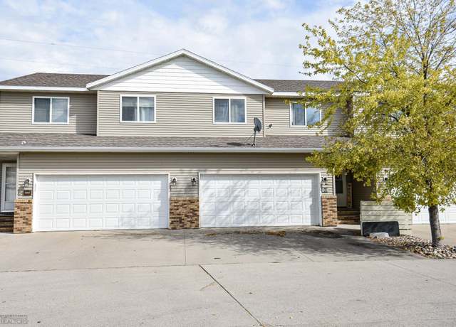 Property at 4226 Estate Dr S, Fargo, ND 58104, 4 beds, 3 baths