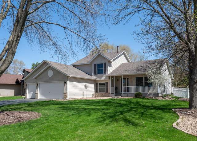 Property at 1052 Bonnieview Cir, Woodbury, MN 55129, 4 beds, 3 baths