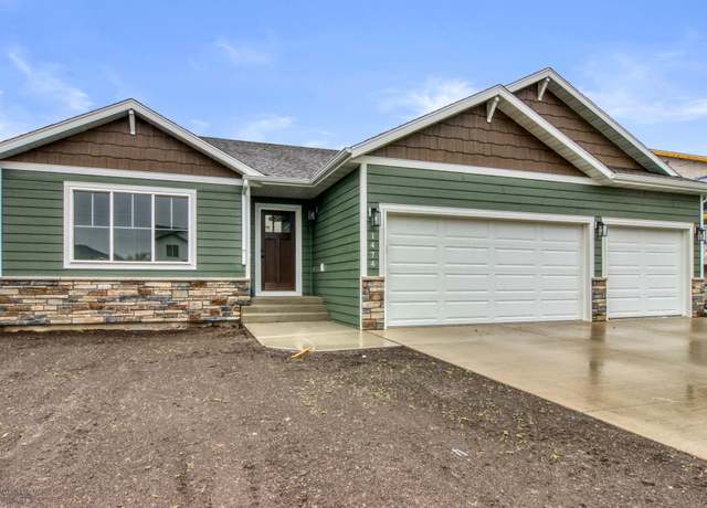 Property at 1474 66th Ave S, Fargo, ND 58104, 4 beds, 3 baths