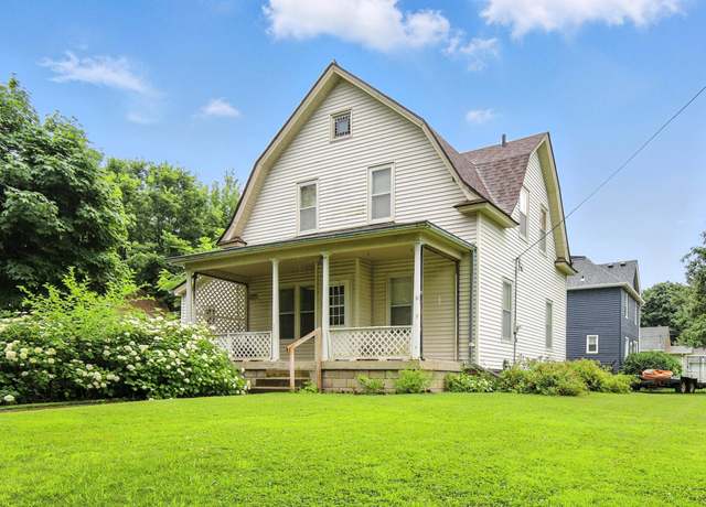 Property at 203 E Mckinley St, Owatonna, MN 55060, 3 beds, 1 bath