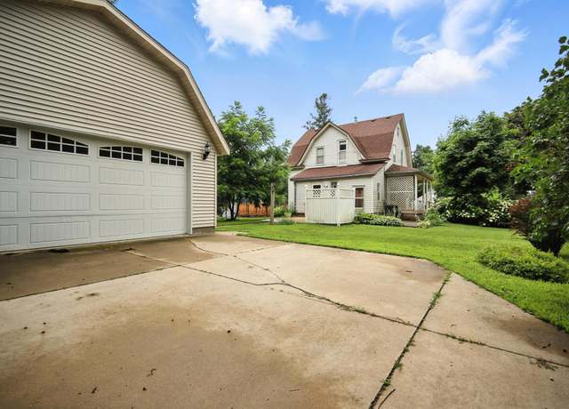 Property at 203 E Mckinley St, Owatonna, MN 55060, 3 beds, 1 bath