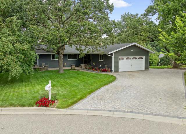 Property at 904 Kaymar Ln, Burnsville, MN 55306, 5 beds, 3 baths