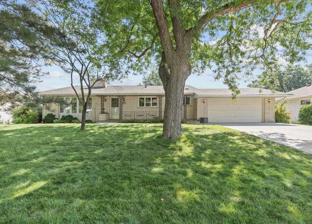 Property at 3213 Skycroft Dr, Saint Anthony, MN 55418, 4 beds, 3 baths