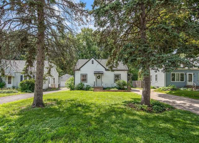 Property at 1759 Flandrau St, Maplewood, MN 55109, 3 beds, 2 baths