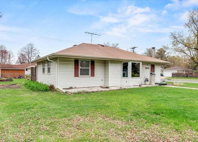 Property at 8800 Chicago Ave S, Bloomington, MN 55420, 3 beds, 2 baths