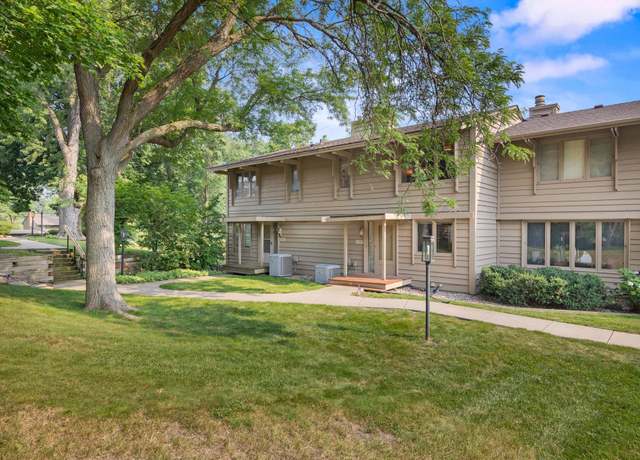 Property at 10329 Scarborough Rd, Bloomington, MN 55437, 3 beds, 2 baths