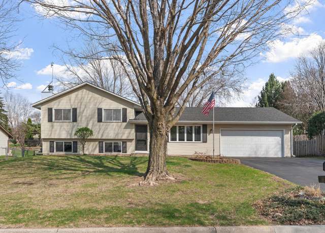 Property at 13713 James Ave S, Burnsville, MN 55337, 4 beds, 2 baths